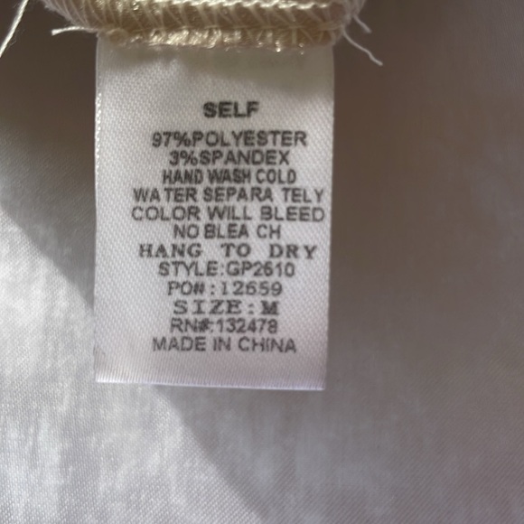 Glam Satin Shorts Pleated Hi Waist 3” Rise Ivory Animal Print New w/Tags Sz M - Picture 10 of 12